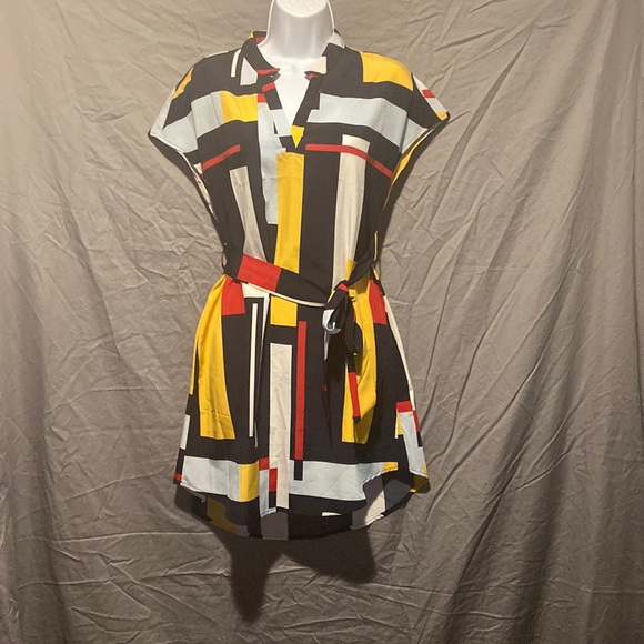Dresses & Skirts - Block color dress. Medium.